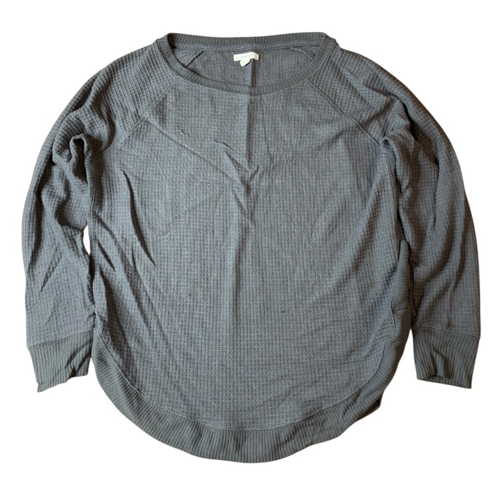 Maurices Grey Waffle Knit Curved Hem Long Sleeve Top - Size L